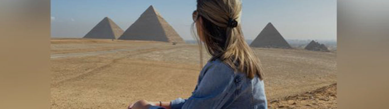 Cairo Layover Tour to Giza Pyramids & Egyptian Museum & Market with Camel Ride and Meals