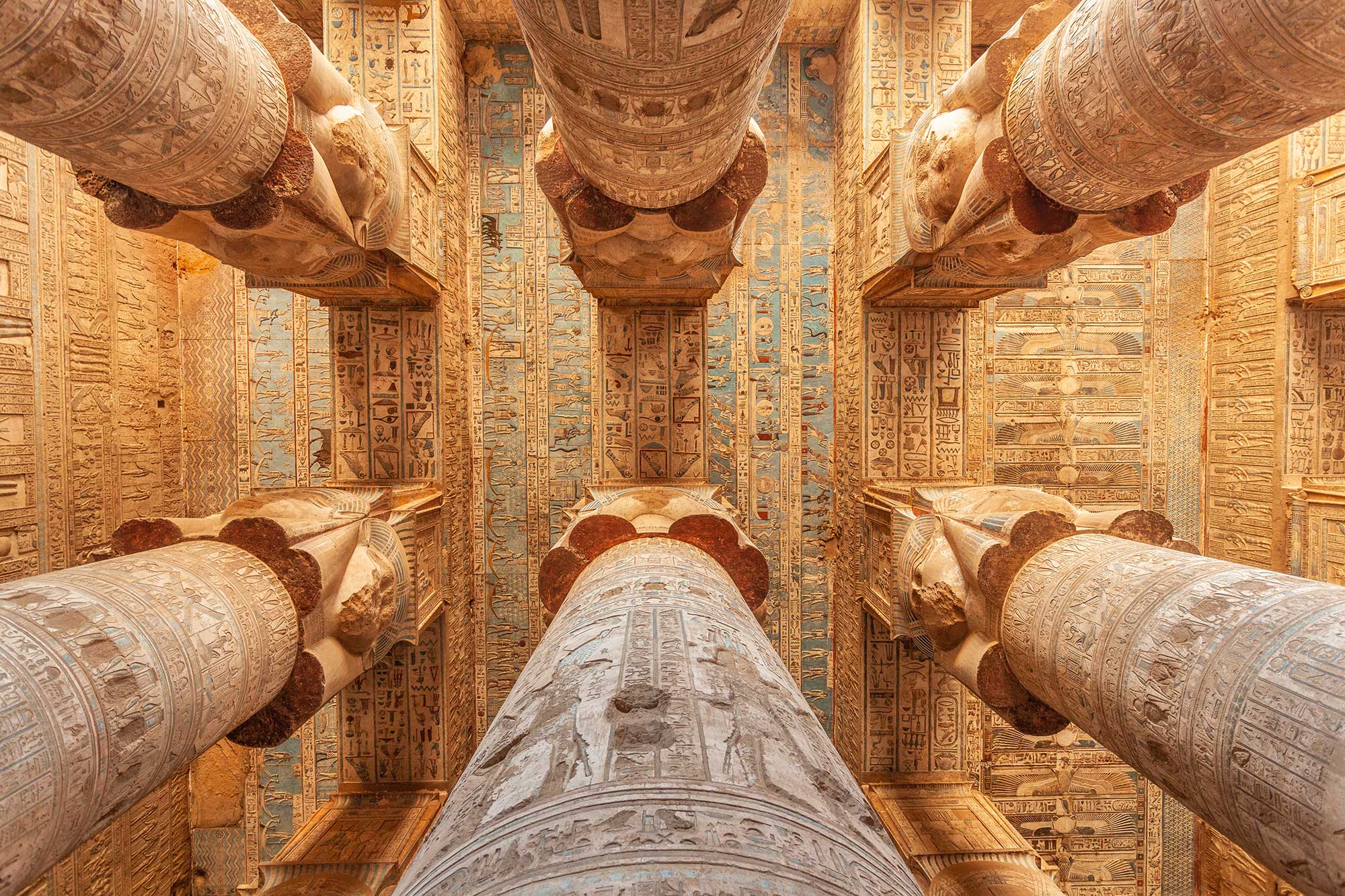 The magnificent ceiling inside the Tempel of Hathor at Dendera